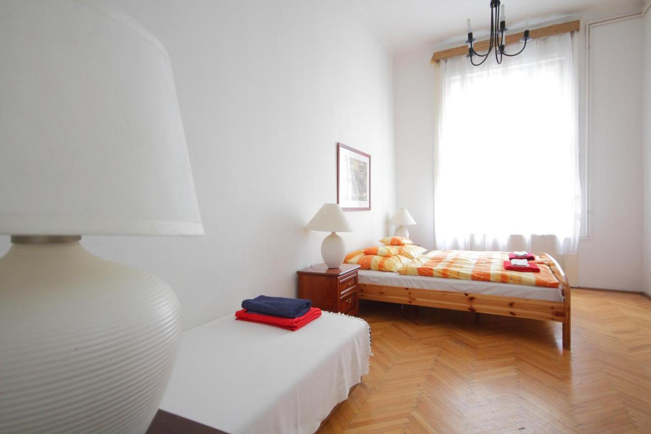 Blue Rose Apartment بودابست المظهر الخارجي الصورة